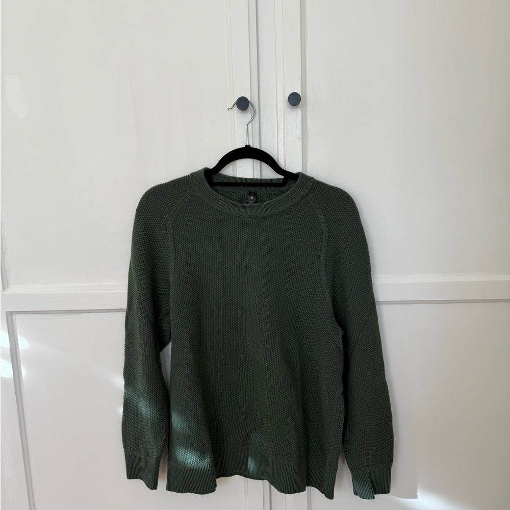 Textured Knit Crewneck Sweater